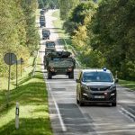 Lietuvos kariuomenė informuoja apie didelį karių ir karinės technikos judėjimą keliais, geležinkeliais ir oro transportu